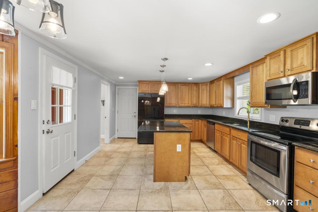 43 East Village Road