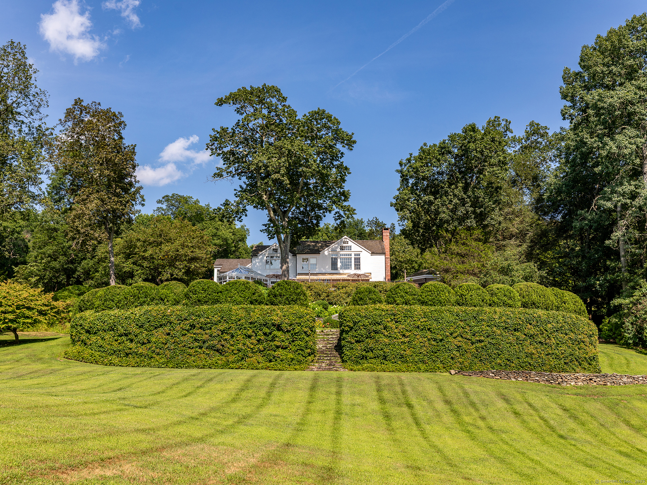 84 Roxbury Road