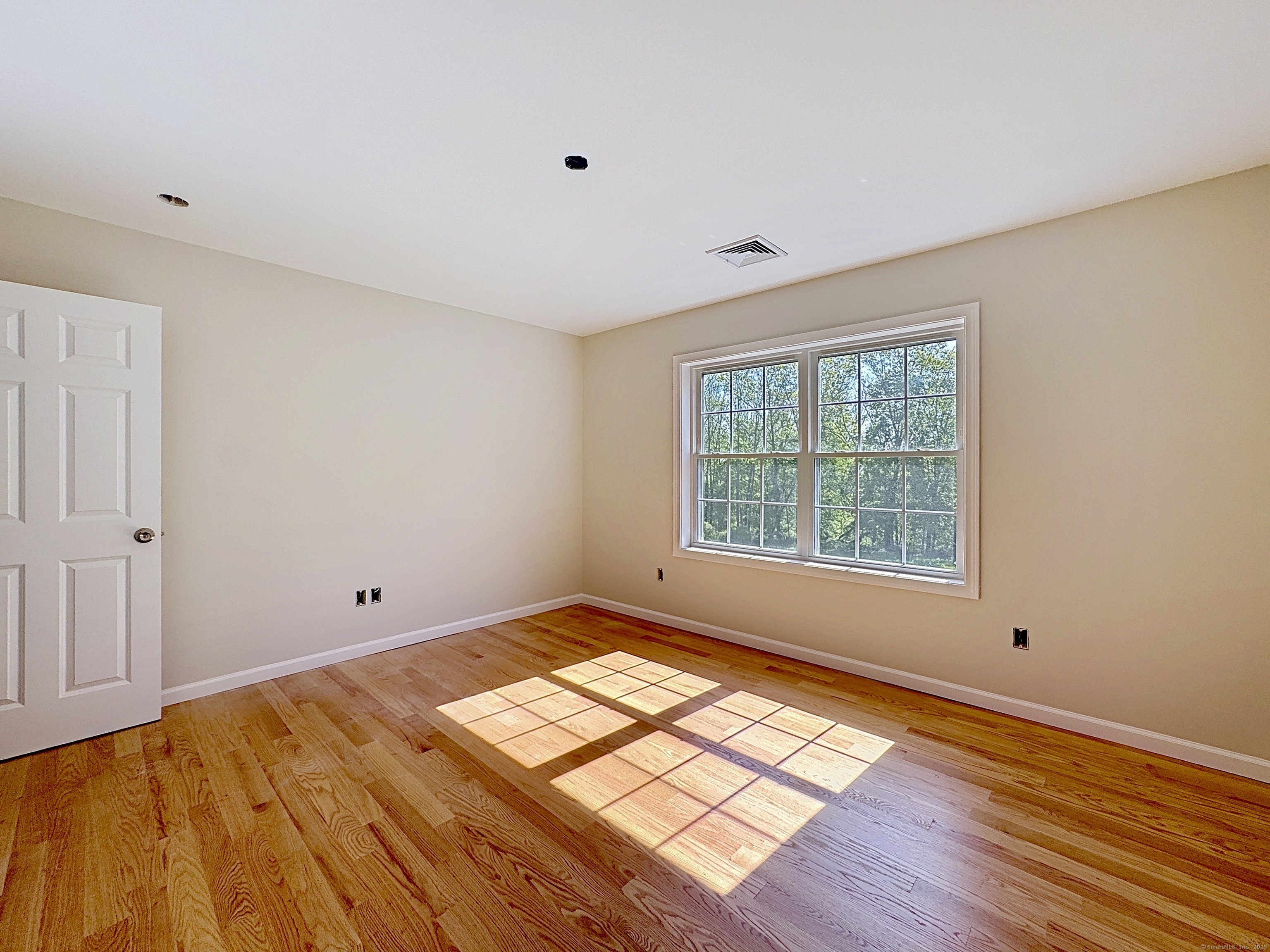 16 Tommy Court, Norwich, Connecticut image 30