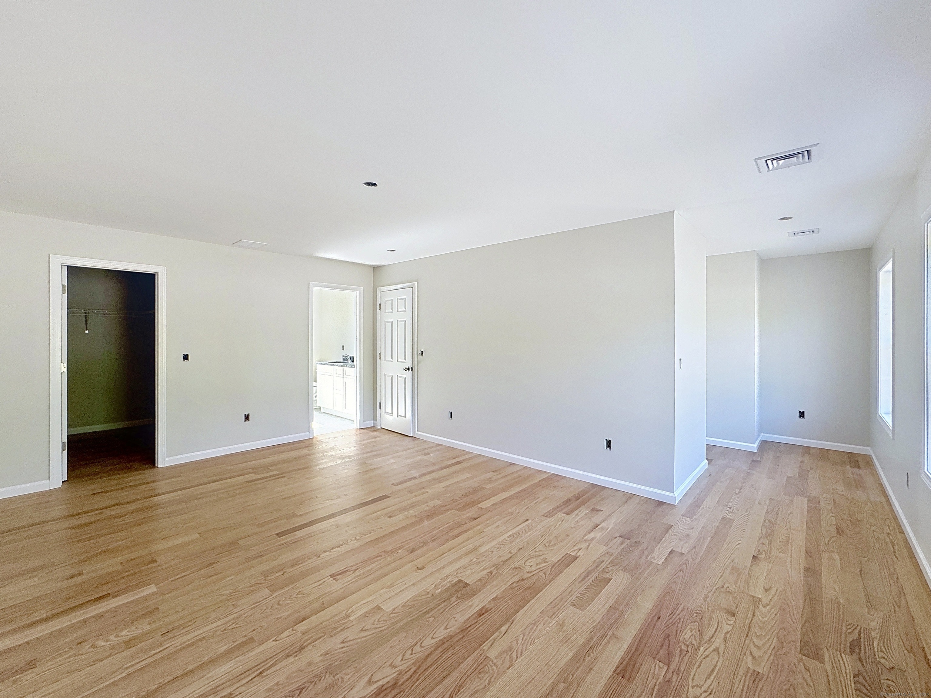 16 Tommy Court, Norwich, Connecticut image 22