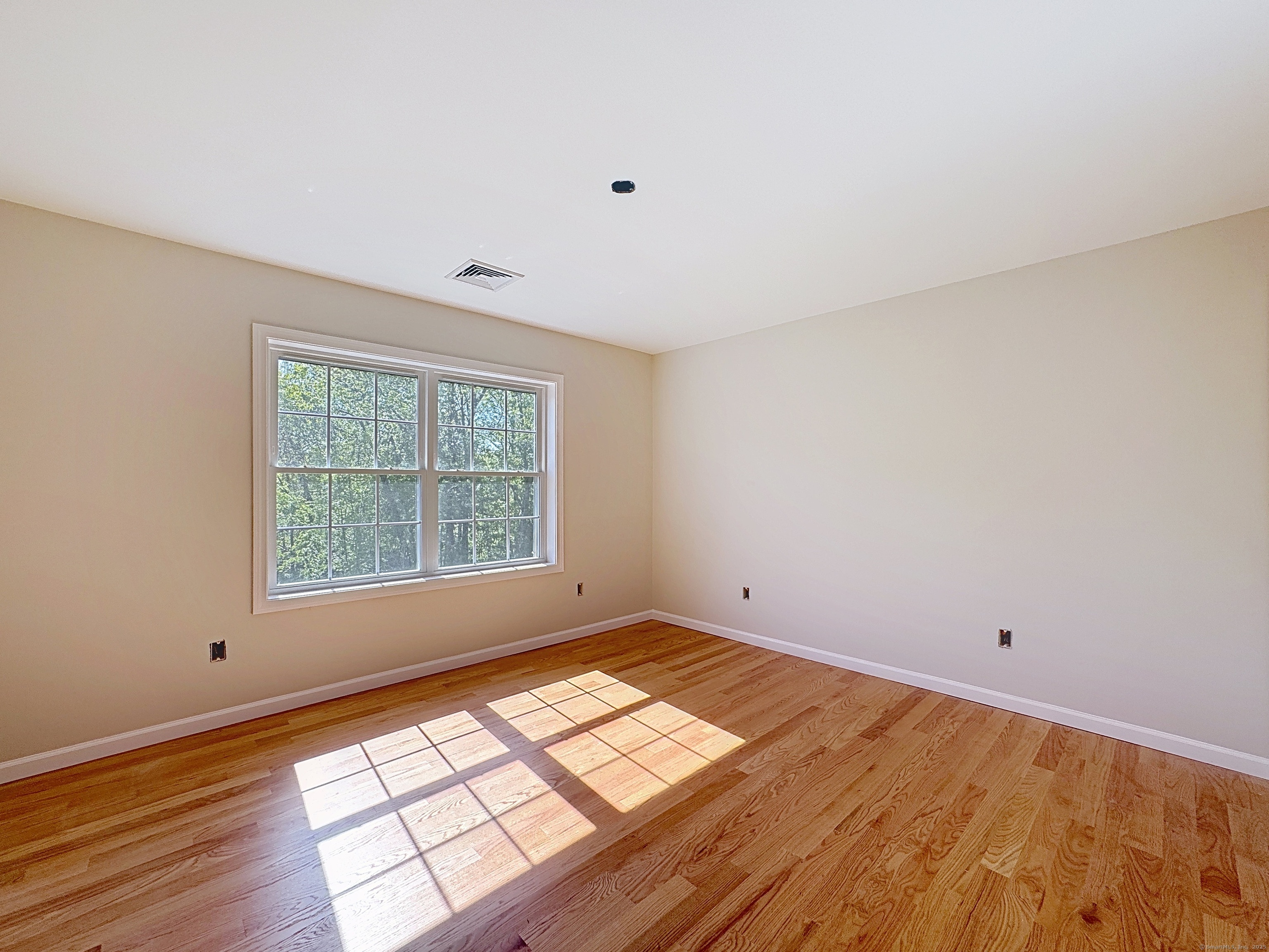 16 Tommy Court, Norwich, Connecticut image 29