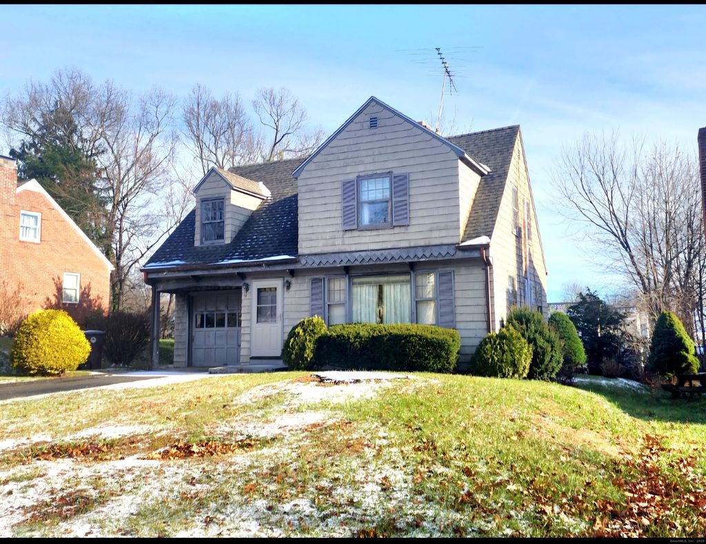 Photo of 51 Tunxis Street, New Britain, CT 06053 (MLS # 24140168)