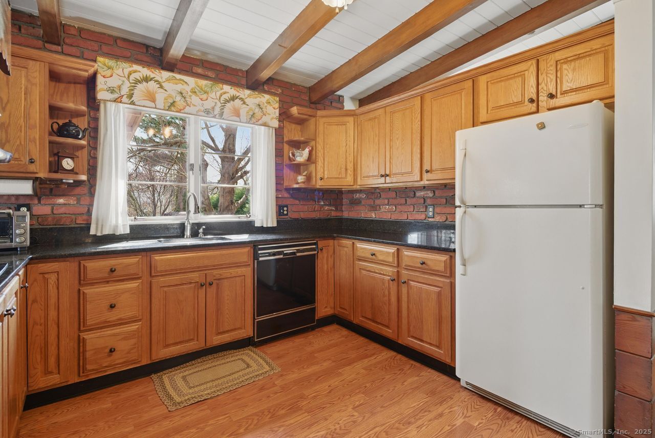 184 S Main Street, West Hartford, Connecticut image 10