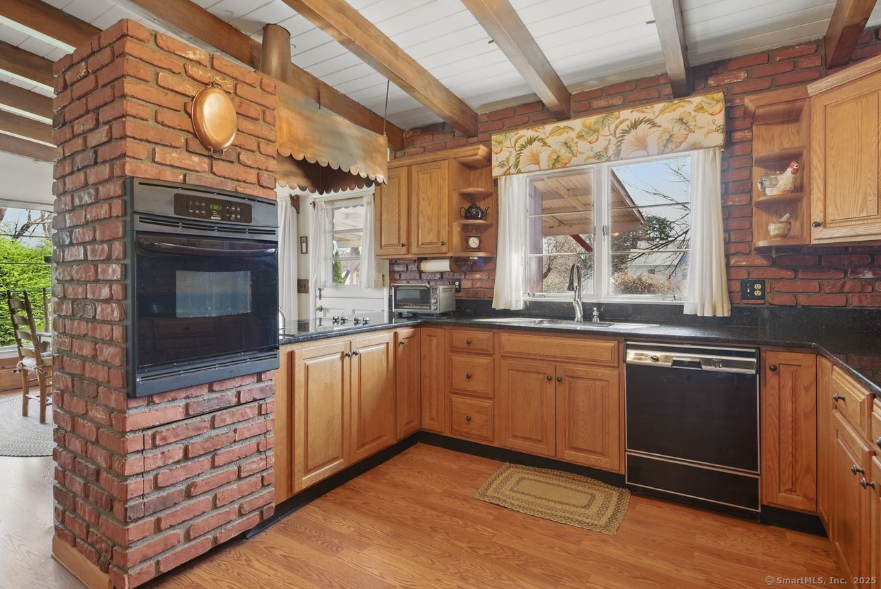184 S Main Street, West Hartford, Connecticut image 11