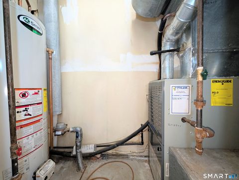 Tiny photo for 63 Summit Commons #63, Derby, CT 06418 (MLS # 24170357)