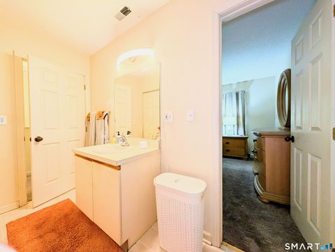 Tiny photo for 63 Summit Commons #63, Derby, CT 06418 (MLS # 24170357)