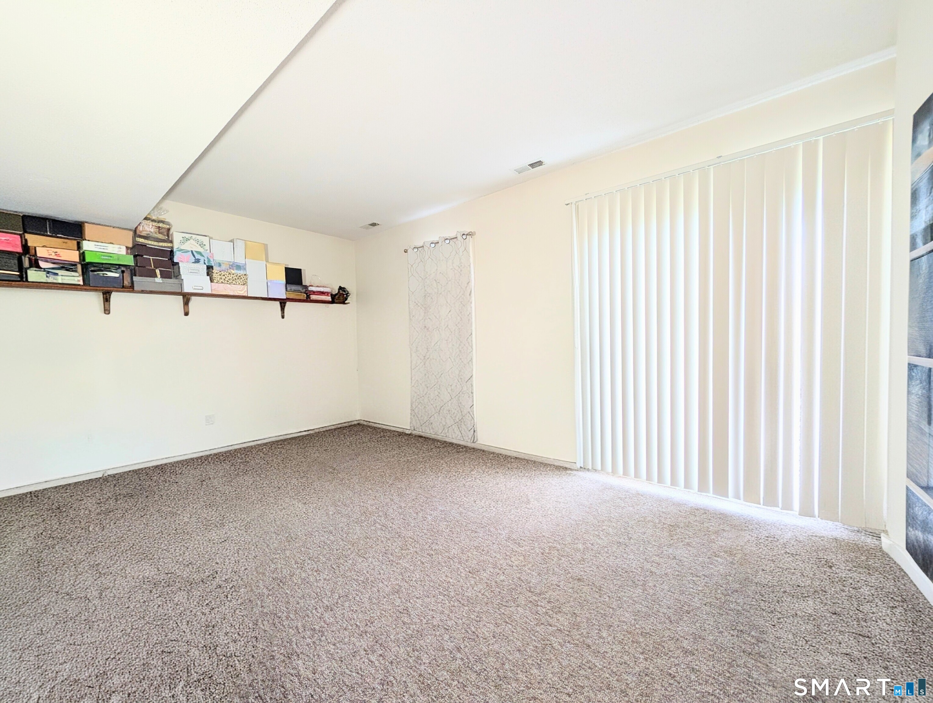 63 Summit Commons 63