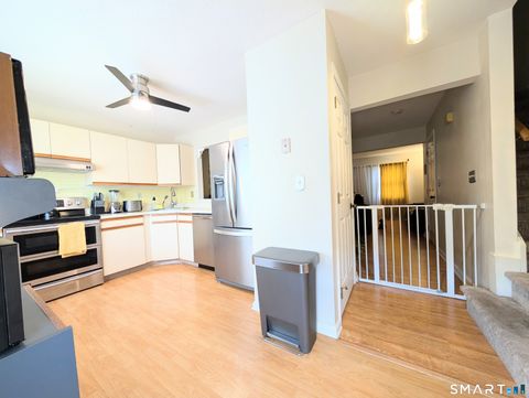 Tiny photo for 63 Summit Commons #63, Derby, CT 06418 (MLS # 24170357)