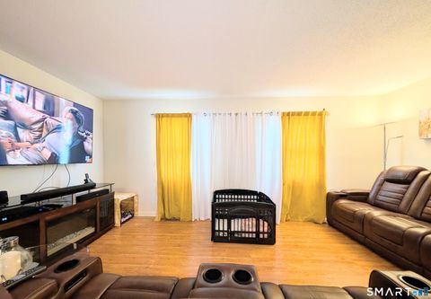 Tiny photo for 63 Summit Commons #63, Derby, CT 06418 (MLS # 24170357)