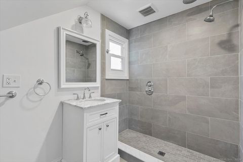 Tiny photo for 954 Elm Street #3, New Haven, CT 06511 (MLS # 24175506)