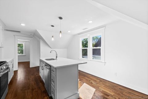 Tiny photo for 954 Elm Street #3, New Haven, CT 06511 (MLS # 24175506)