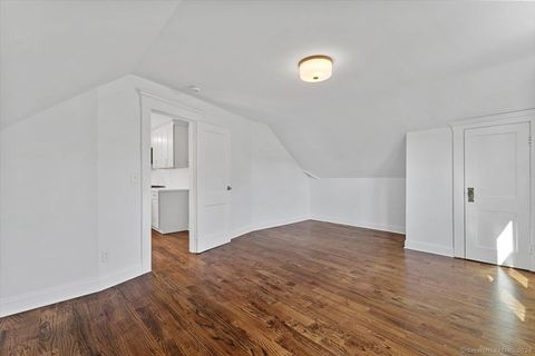 Tiny photo for 954 Elm Street #3, New Haven, CT 06511 (MLS # 24175506)