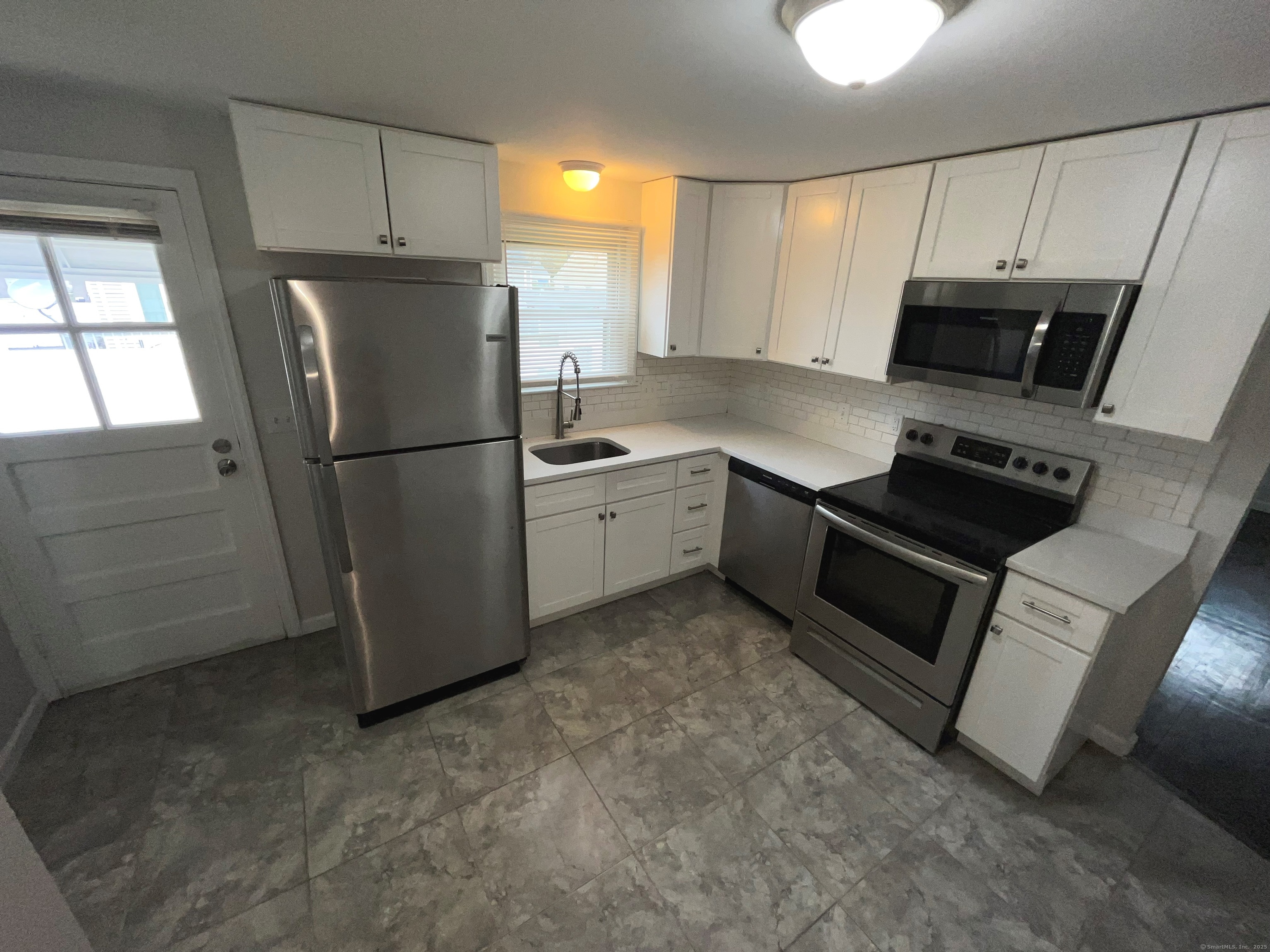 112 Brookside Circle