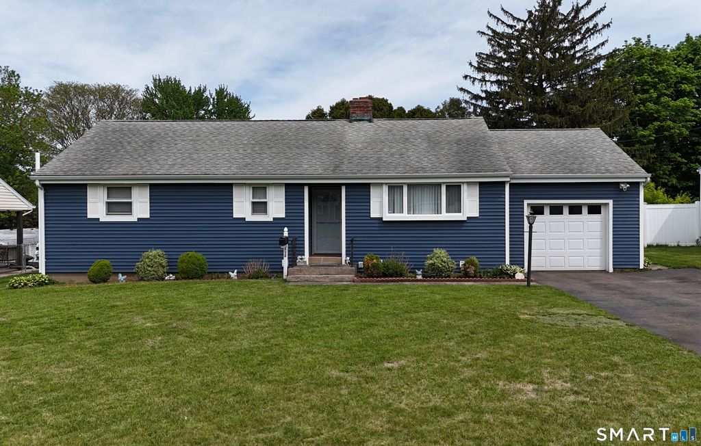 Photo of 112 Brentwood Road, Newington, CT 06111 (MLS # 24174780)