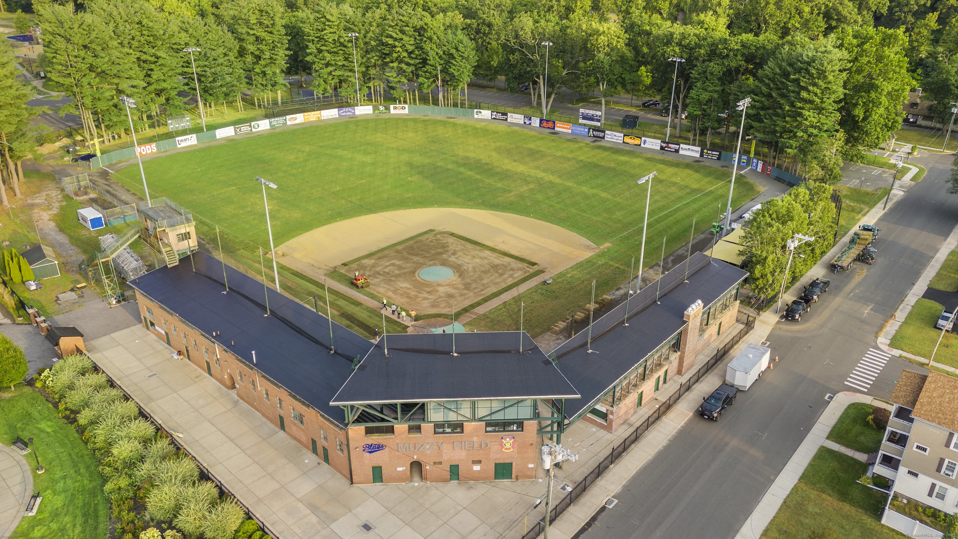 Bristol, Connecticut 06010, United States, 8 Bedrooms Bedrooms, ,3 BathroomsBathrooms,Residential,Active,219466