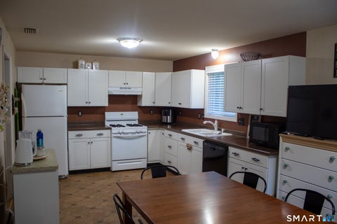 Tiny photo for 35 Fairfield Lane, Bloomfield, CT 06002 (MLS # 24214934)