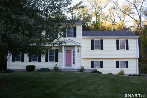 Photo of 35 Fairfield Lane, Bloomfield, CT 06002 (MLS # 24214934)