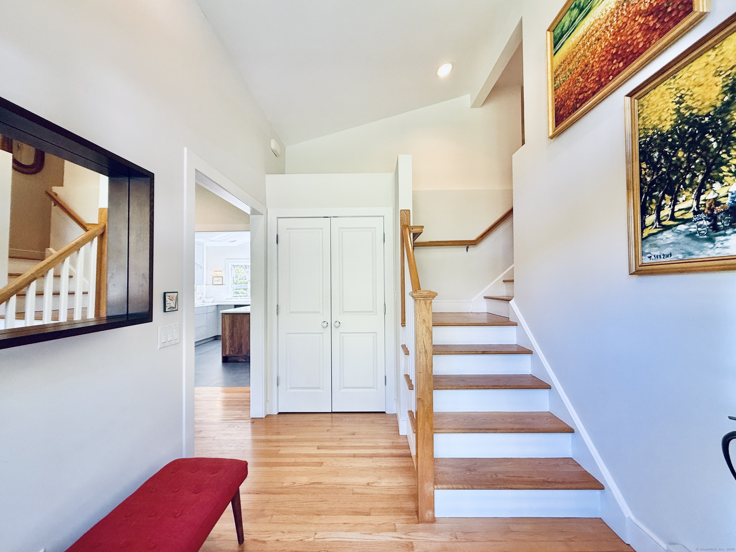 Norwalk, Connecticut 06853, United States, 3 Bedrooms Bedrooms, ,3 BathroomsBathrooms,Residential,Pending,205911