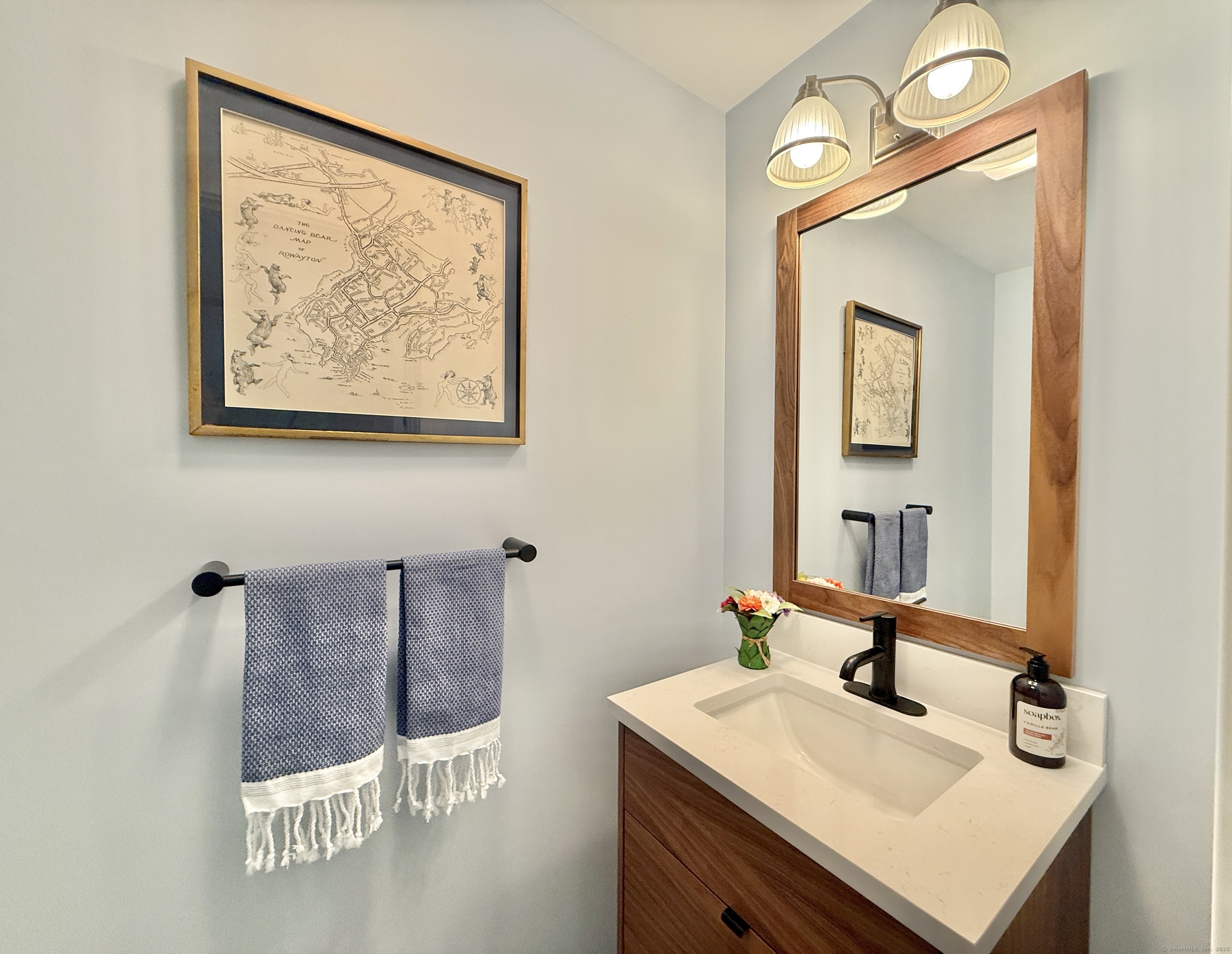 Norwalk, Connecticut 06853, United States, 3 Bedrooms Bedrooms, ,3 BathroomsBathrooms,Residential,Pending,205911