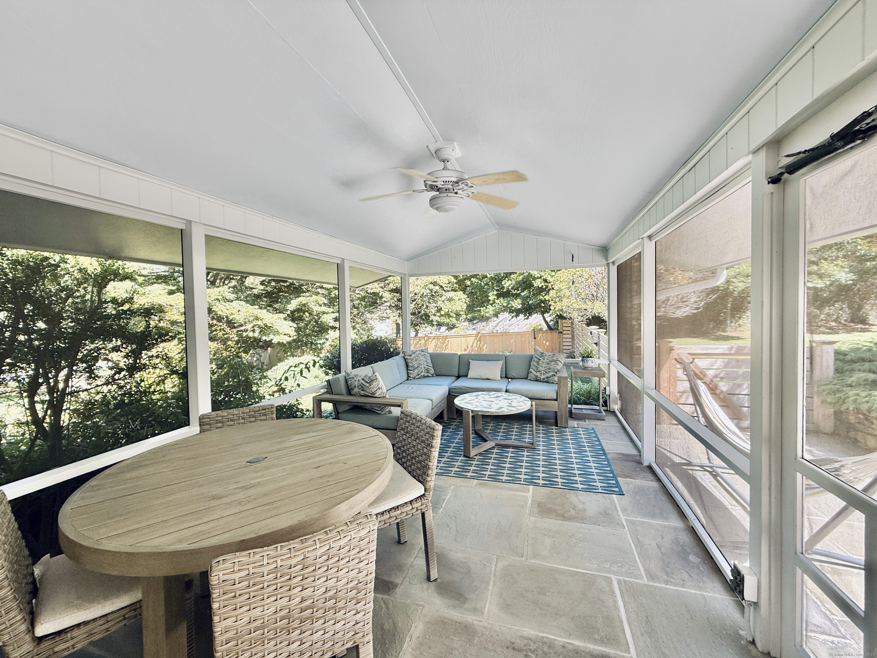 Norwalk, Connecticut 06853, United States, 3 Bedrooms Bedrooms, ,3 BathroomsBathrooms,Residential,Pending,205911