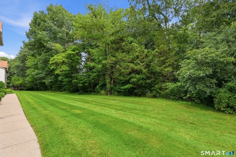 Tiny photo for 33 Langdon Court #D102, Berlin, CT 06037 (MLS # 24200590)