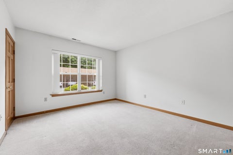 Tiny photo for 33 Langdon Court #D102, Berlin, CT 06037 (MLS # 24200590)
