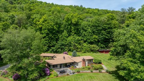 7 Sugar Loaf Cut Simsbury CT 06092