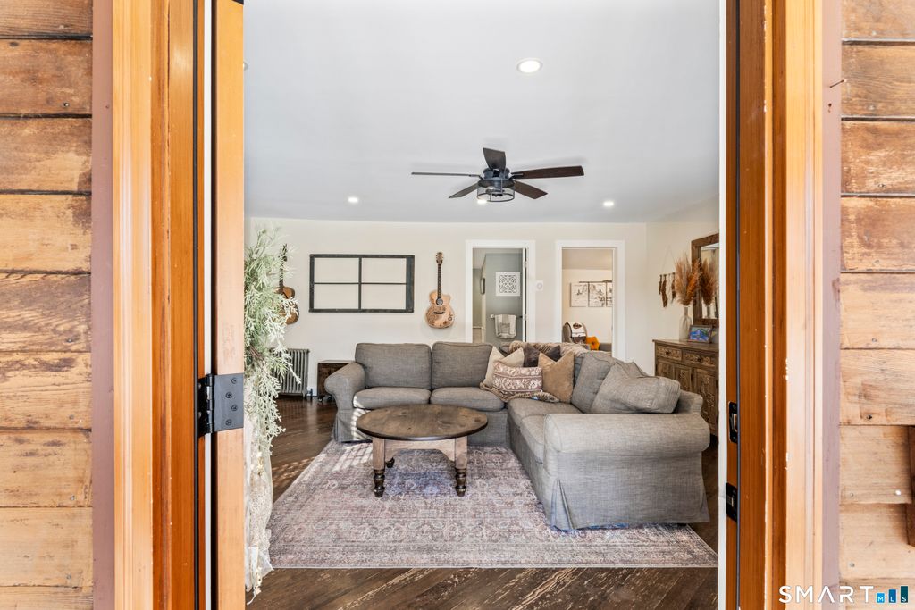 Photo of 5 Hampton Road, New Fairfield, CT 06812 (MLS # 24157012)