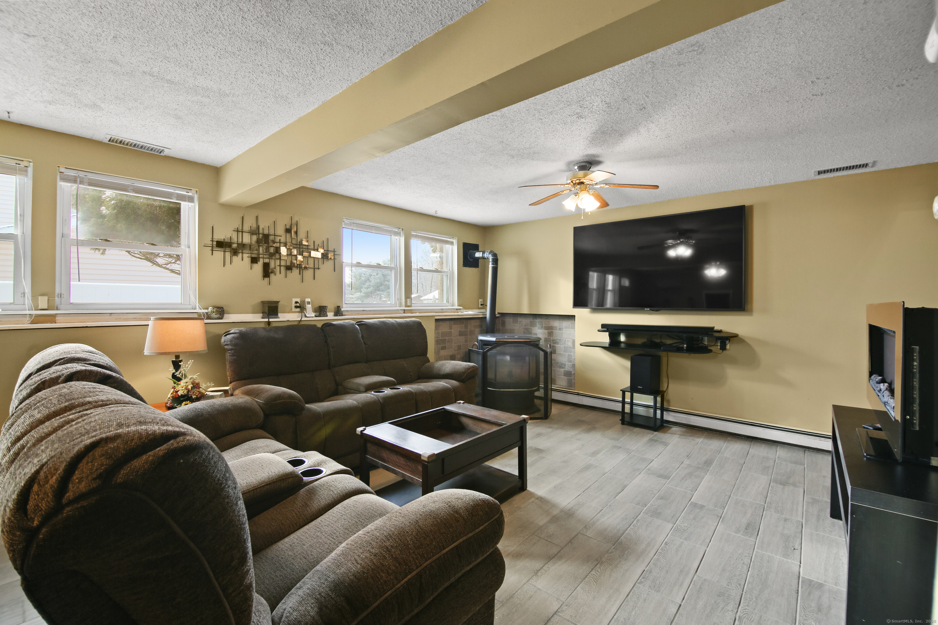 202 Bluebird Drive, Naugatuck, Connecticut image 31