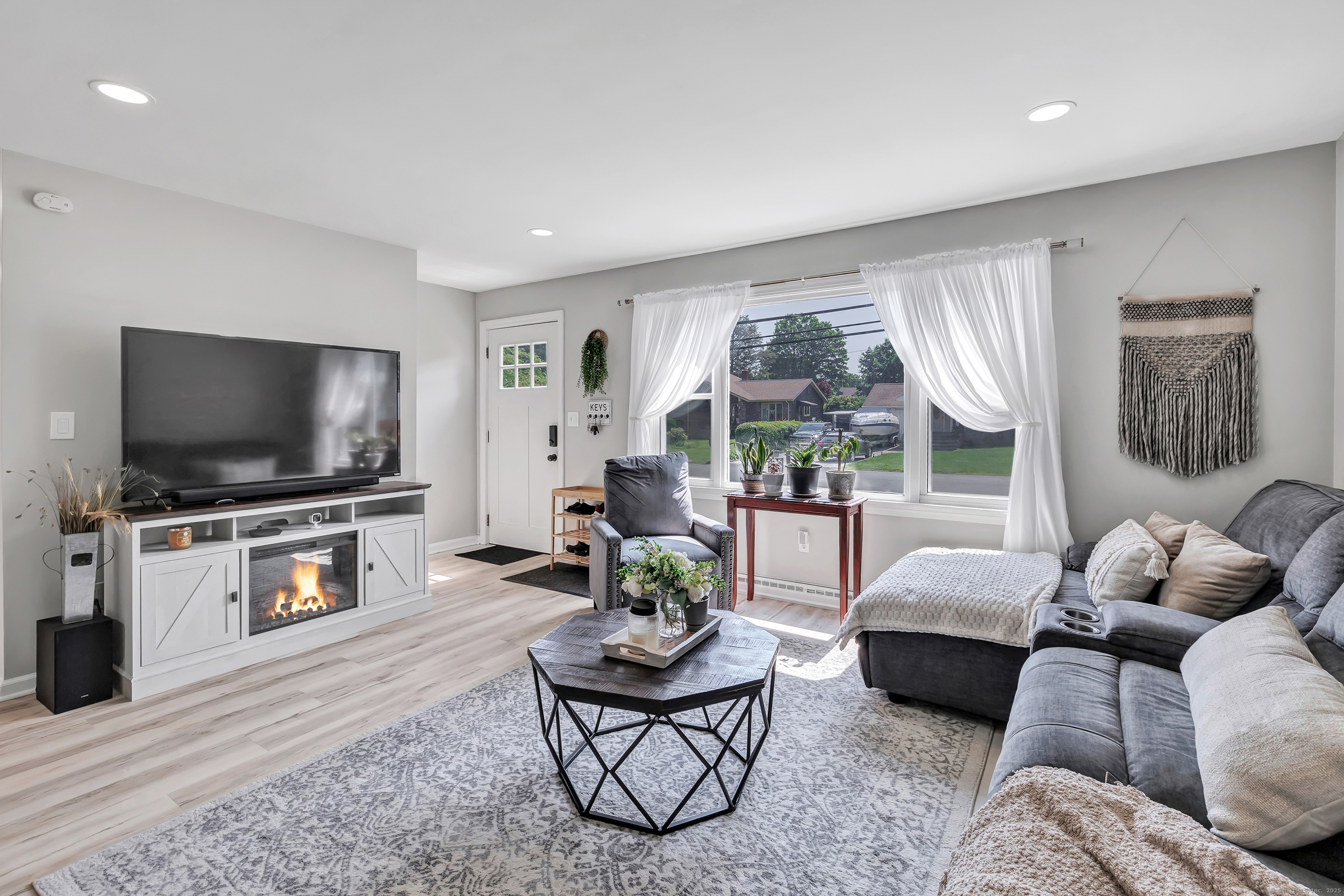 14 N Coe Lane, Ansonia, Connecticut image 12