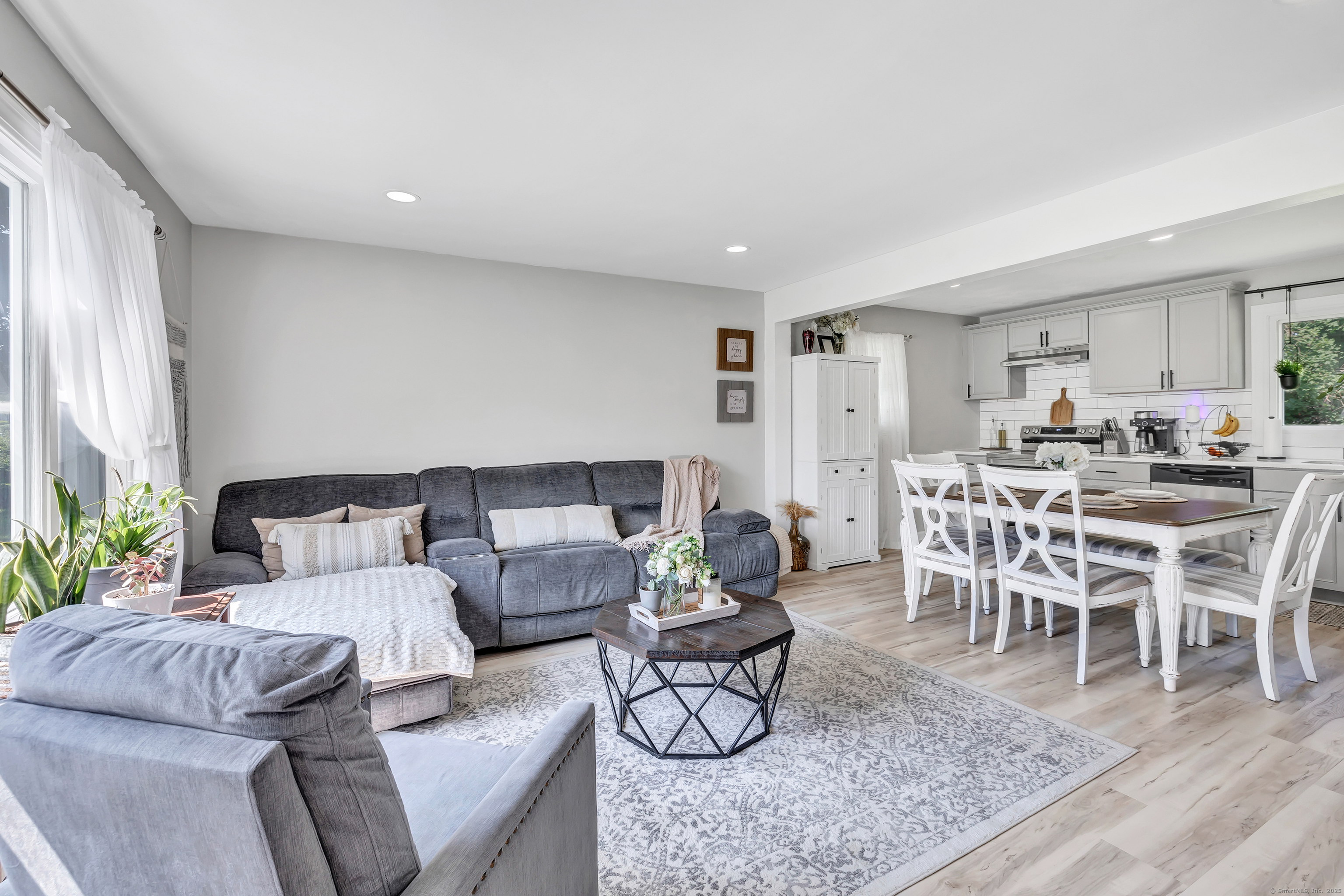 14 N Coe Lane, Ansonia, Connecticut image 15