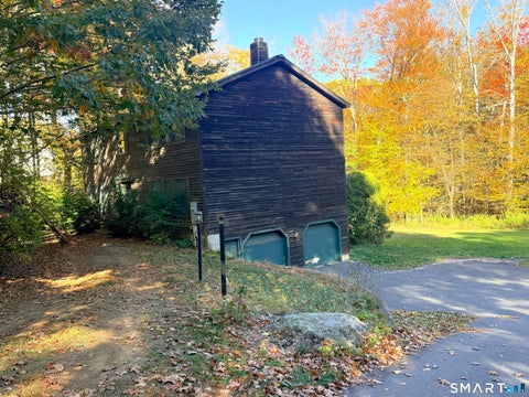 Photo of 8 Stirrup Lane, Barkhamsted, CT 06063 (MLS # 24214826)