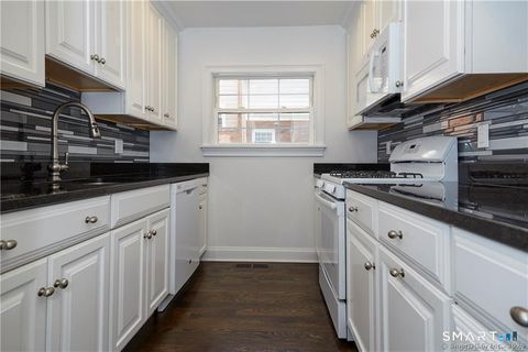 Photo of 160 Elm Street #C3, Greenwich, CT 06830 (MLS # 24166239)