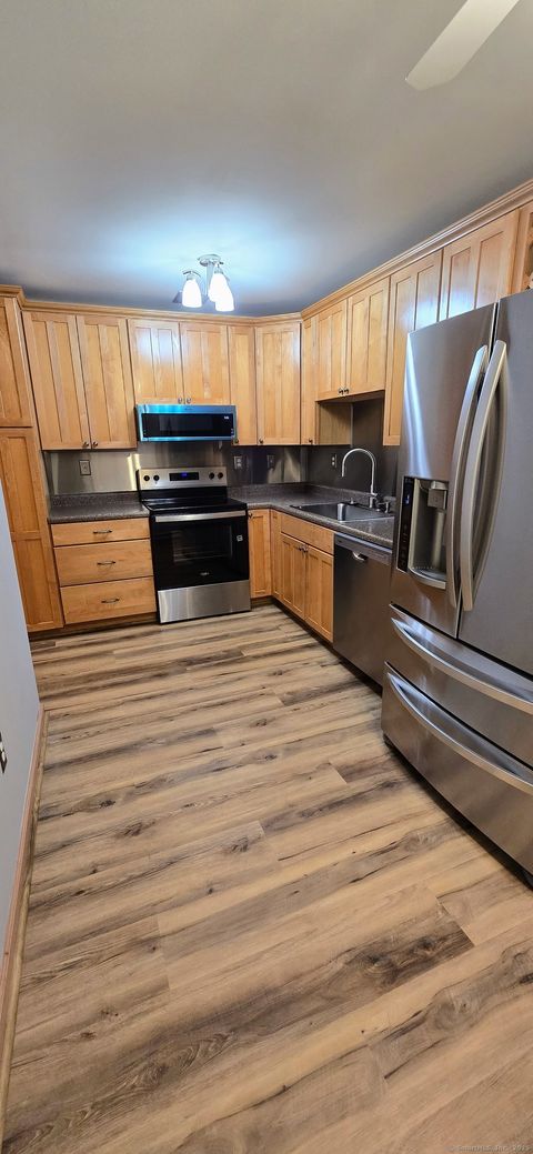 Tiny photo for 6 Juniper Hill Court #6, Cromwell, CT 06416 (MLS # 24136032)