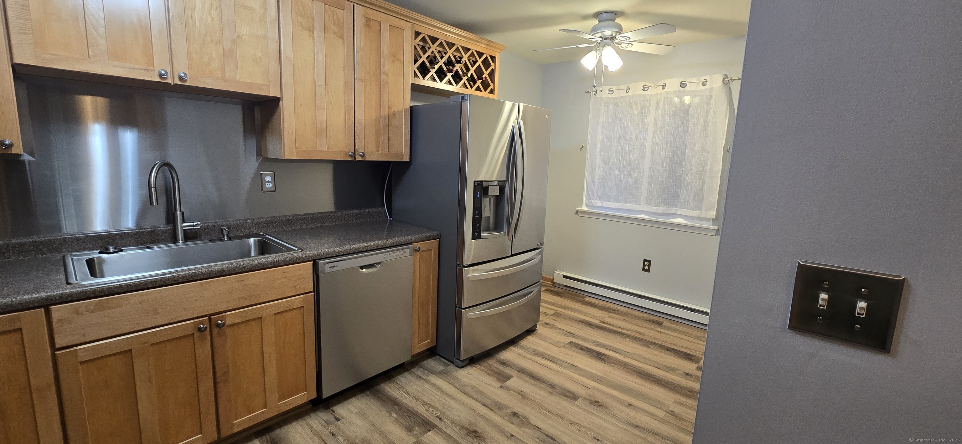 6 Juniper Hill Court 6