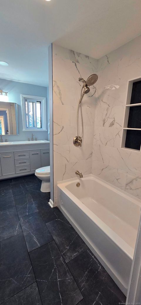 Tiny photo for 6 Juniper Hill Court #6, Cromwell, CT 06416 (MLS # 24136032)