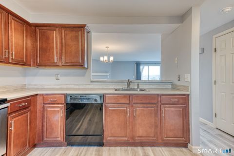 Tiny photo for 10 Clubhouse Drive #10, Cromwell, CT 06416 (MLS # 24150001)