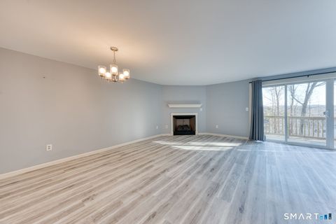 Tiny photo for 10 Clubhouse Drive #10, Cromwell, CT 06416 (MLS # 24150001)