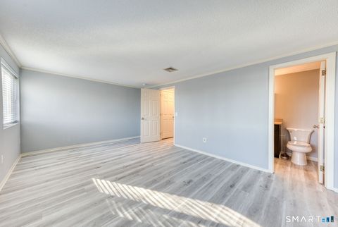 Tiny photo for 10 Clubhouse Drive #10, Cromwell, CT 06416 (MLS # 24150001)