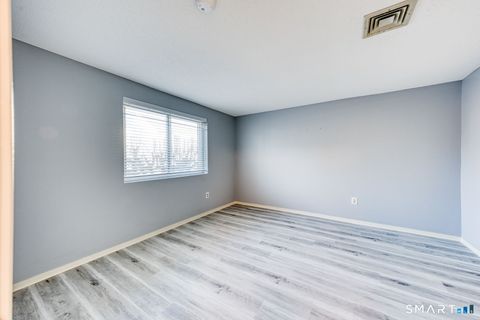 Tiny photo for 10 Clubhouse Drive #10, Cromwell, CT 06416 (MLS # 24150001)