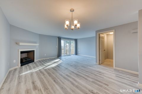 Tiny photo for 10 Clubhouse Drive #10, Cromwell, CT 06416 (MLS # 24150001)