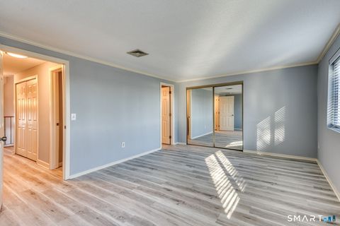 Tiny photo for 10 Clubhouse Drive #10, Cromwell, CT 06416 (MLS # 24150001)