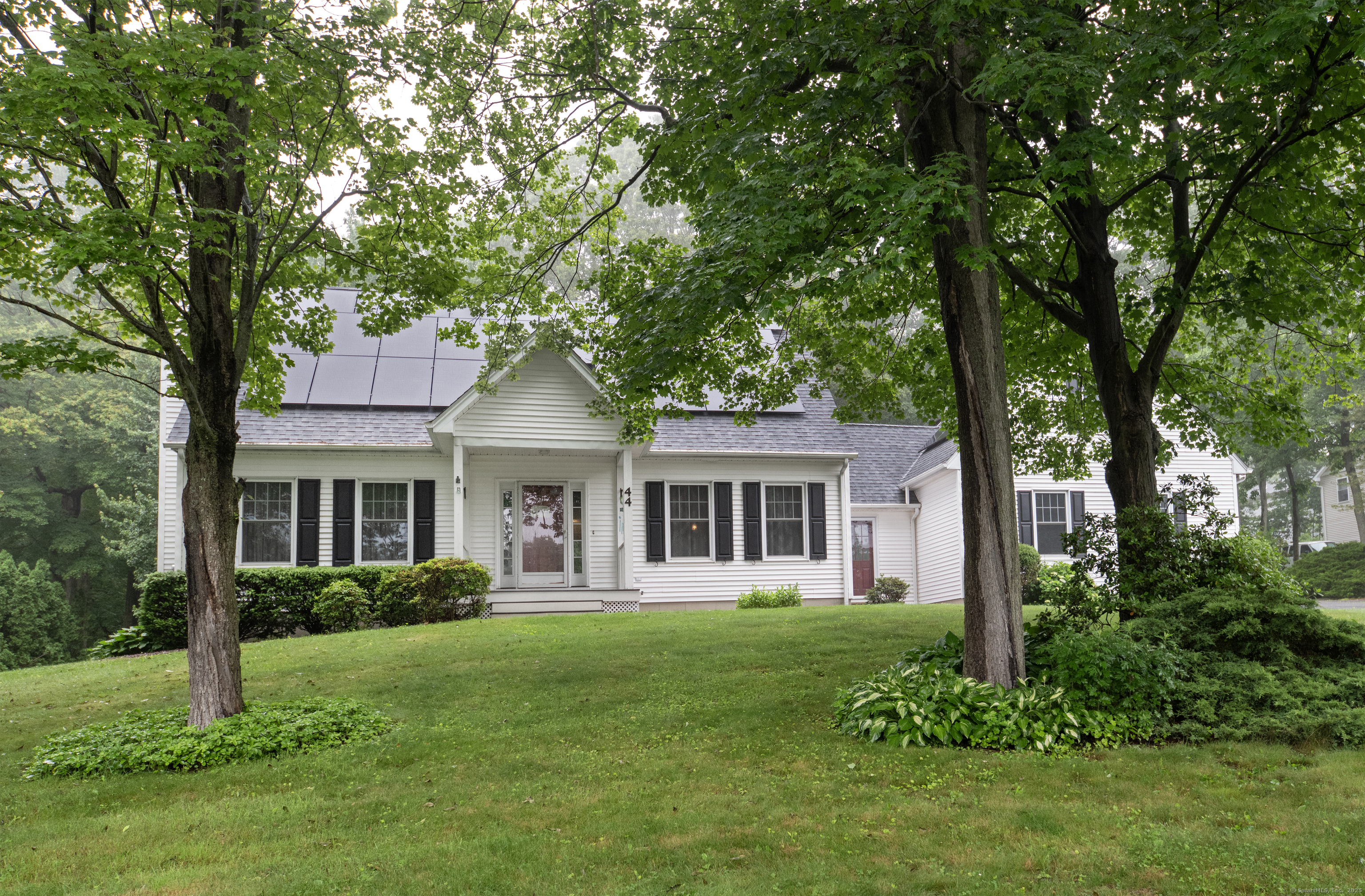 44 Richard Avenue