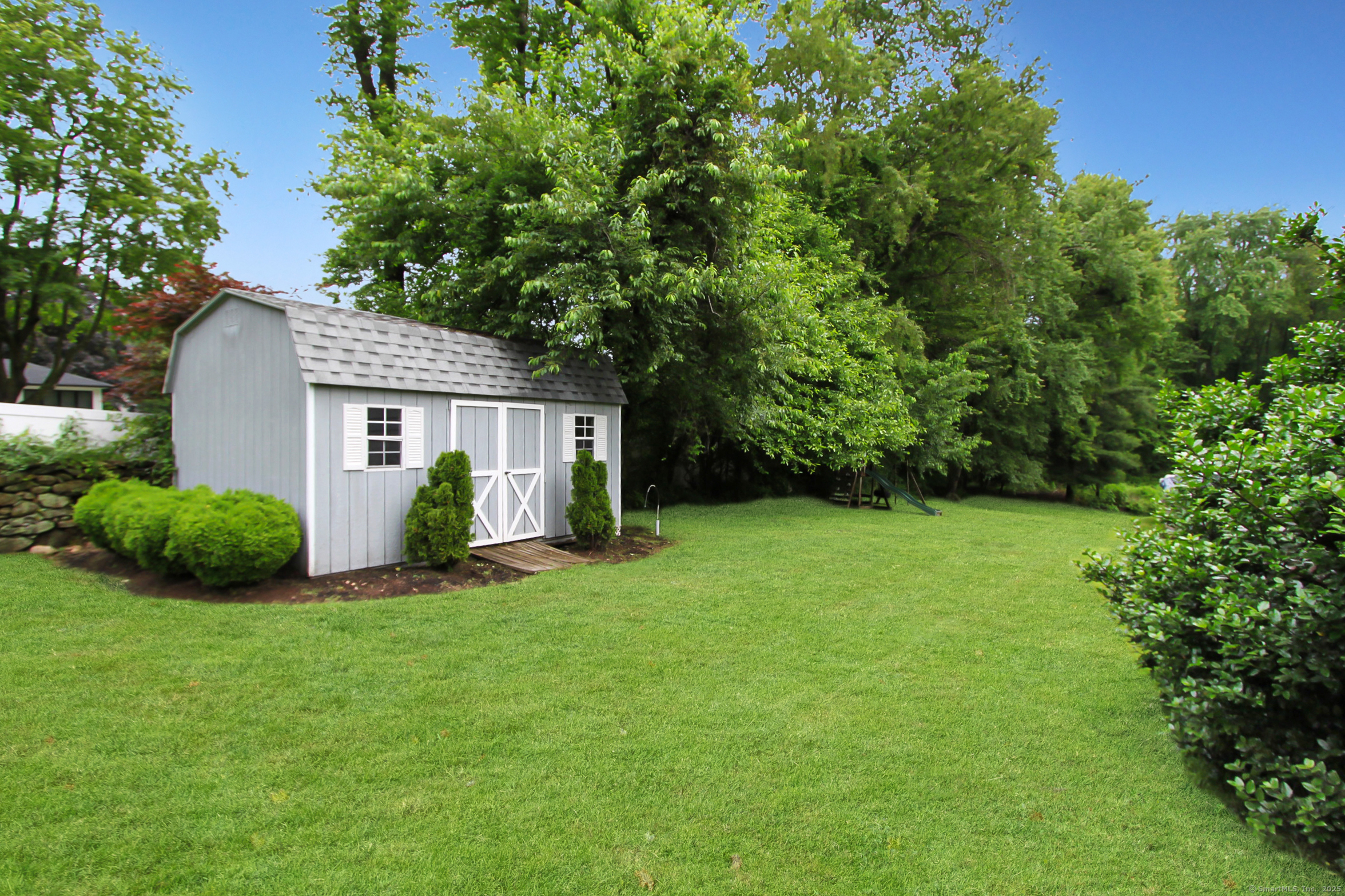 15 Old Stream Lane, Trumbull, Connecticut image 22