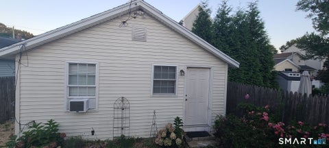 Homes For Rent - 10 East Avenue<br/> Milford, CT 06460