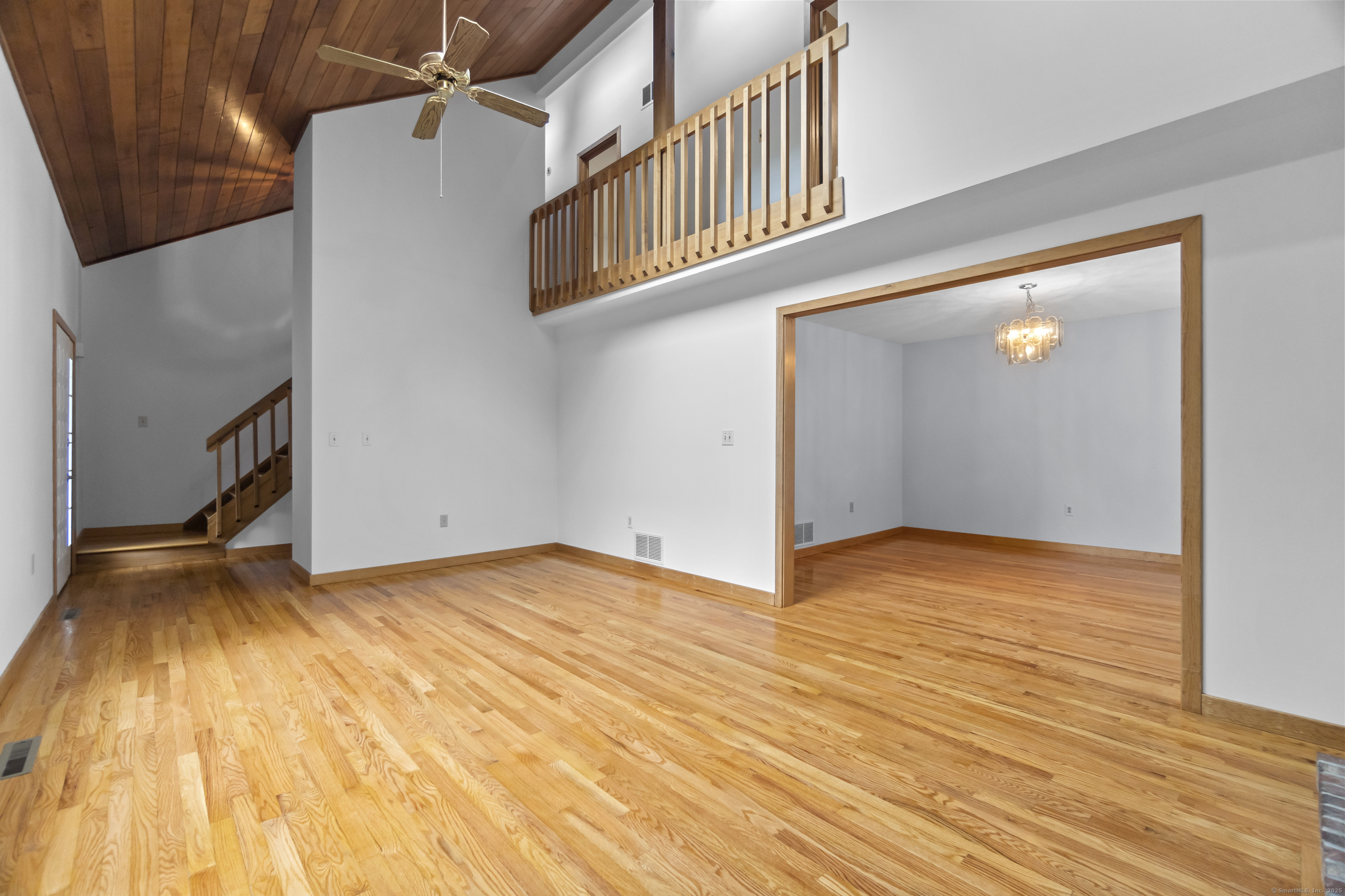 2 Meadowview Lane, Norwich, Connecticut image 8