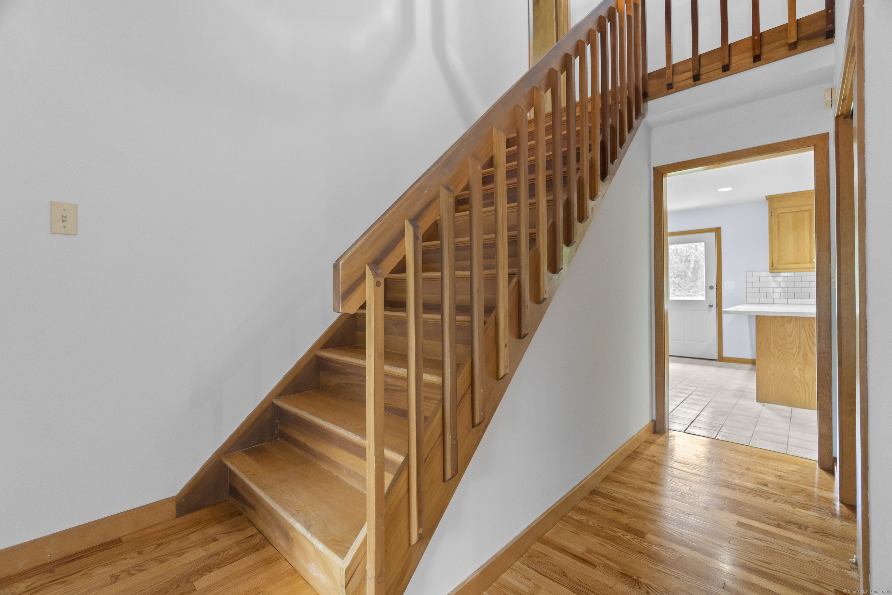 2 Meadowview Lane, Norwich, Connecticut image 6