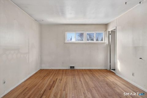 Tiny photo for 15 Ferndale Place, Stratford, CT 06614 (MLS # 24152793)