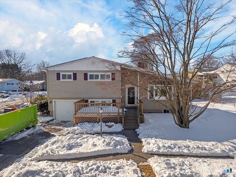 Tiny photo for 15 Ferndale Place, Stratford, CT 06614 (MLS # 24152793)