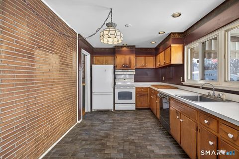 Tiny photo for 15 Ferndale Place, Stratford, CT 06614 (MLS # 24152793)